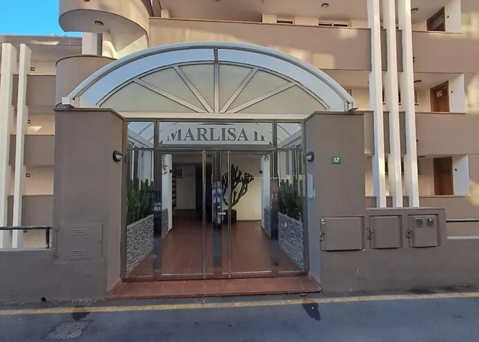 And The Ocean Lägenhet *