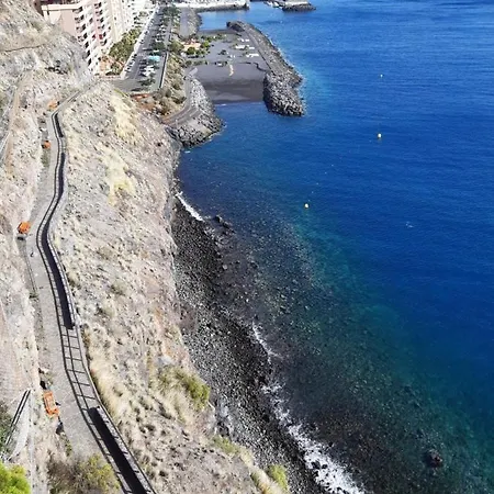 Apartment And The Ocean *