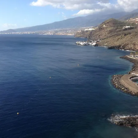 Apartment And The Ocean *