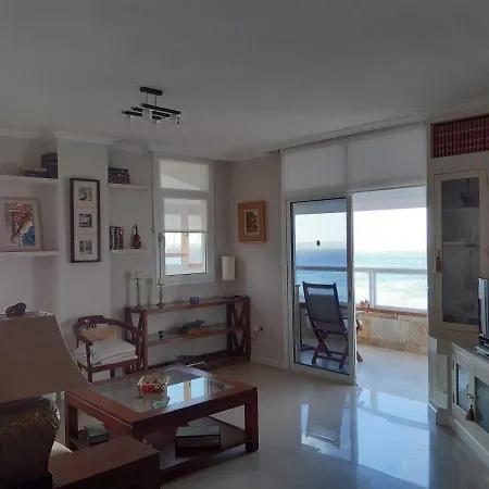Apartment And The Ocean *