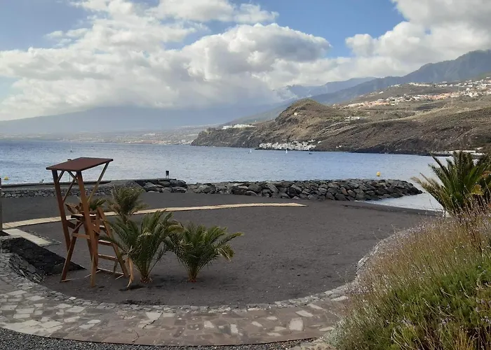 Apartman And The Ocean *