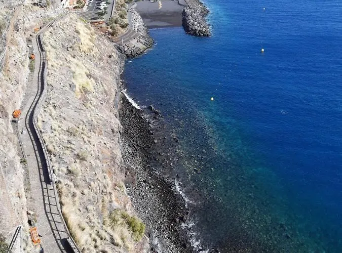 Διαμέρισμα And The Ocean *